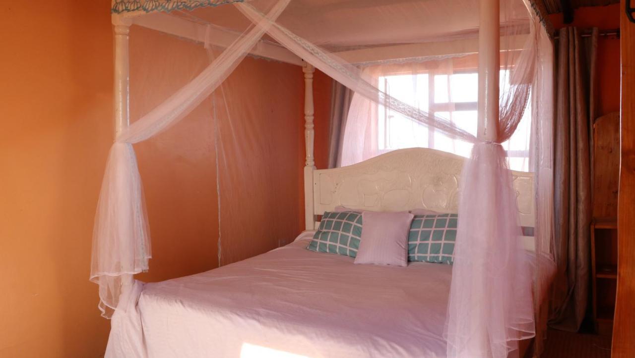Amboseli Redhouse Apartment Luaran gambar